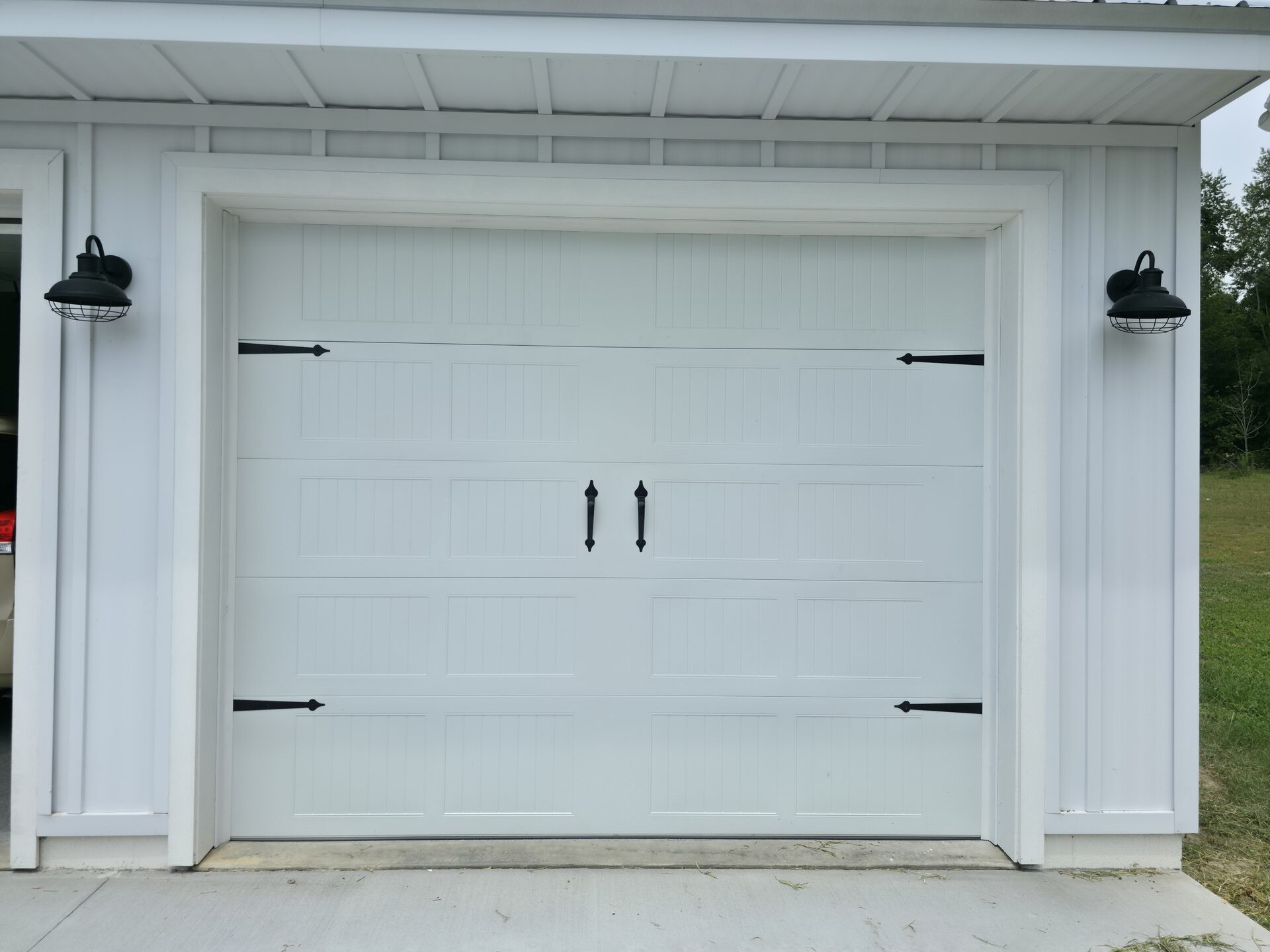 Two-Tone Farmhouse — View 16